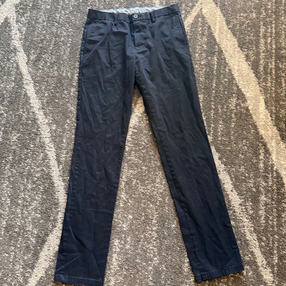 Old Navy Mens Ultimate Slim Built-In Flex Chino Pants Black 32x36